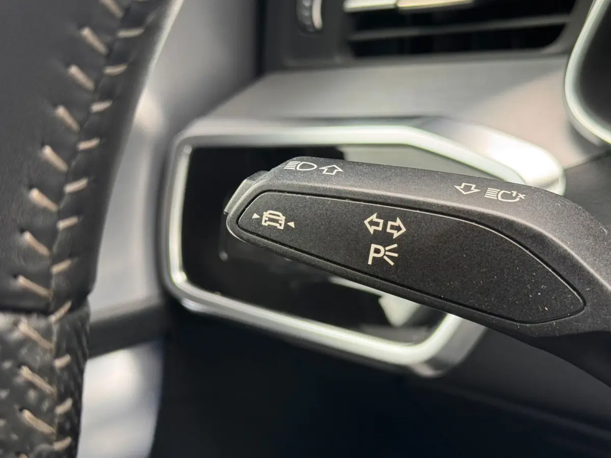 55 TFSI e quattro Competition S-LINE l ADAPT.CRUIS l KEYLESS l CAMERA l CARPLAY l DEALER OH l KERAMISCHE COATING