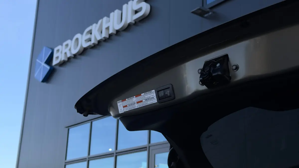 1.5 Hybrid 130pk Executive Achteruitrijcamera | Adaptive Cruise | Head-up Display | Elektrische Achterklep | Carplay | JBL Audio |