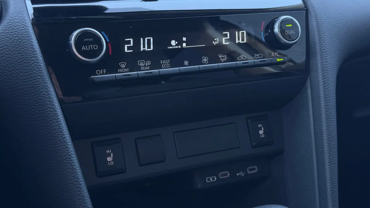 1.5 Hybrid 130pk Executive Achteruitrijcamera | Adaptive Cruise | Head-up Display | Elektrische Achterklep | Carplay | JBL Audio |