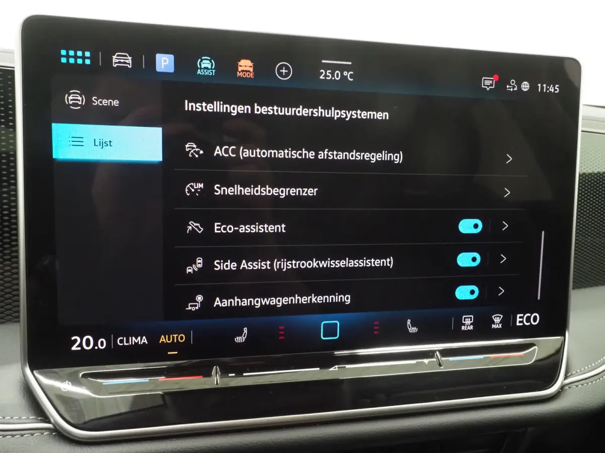 1.5 eHybrid Business | Leder/Alcantara | Massage | Trekhaak | HUD | Camera | Memory | Sfeerlicht | Carplay
