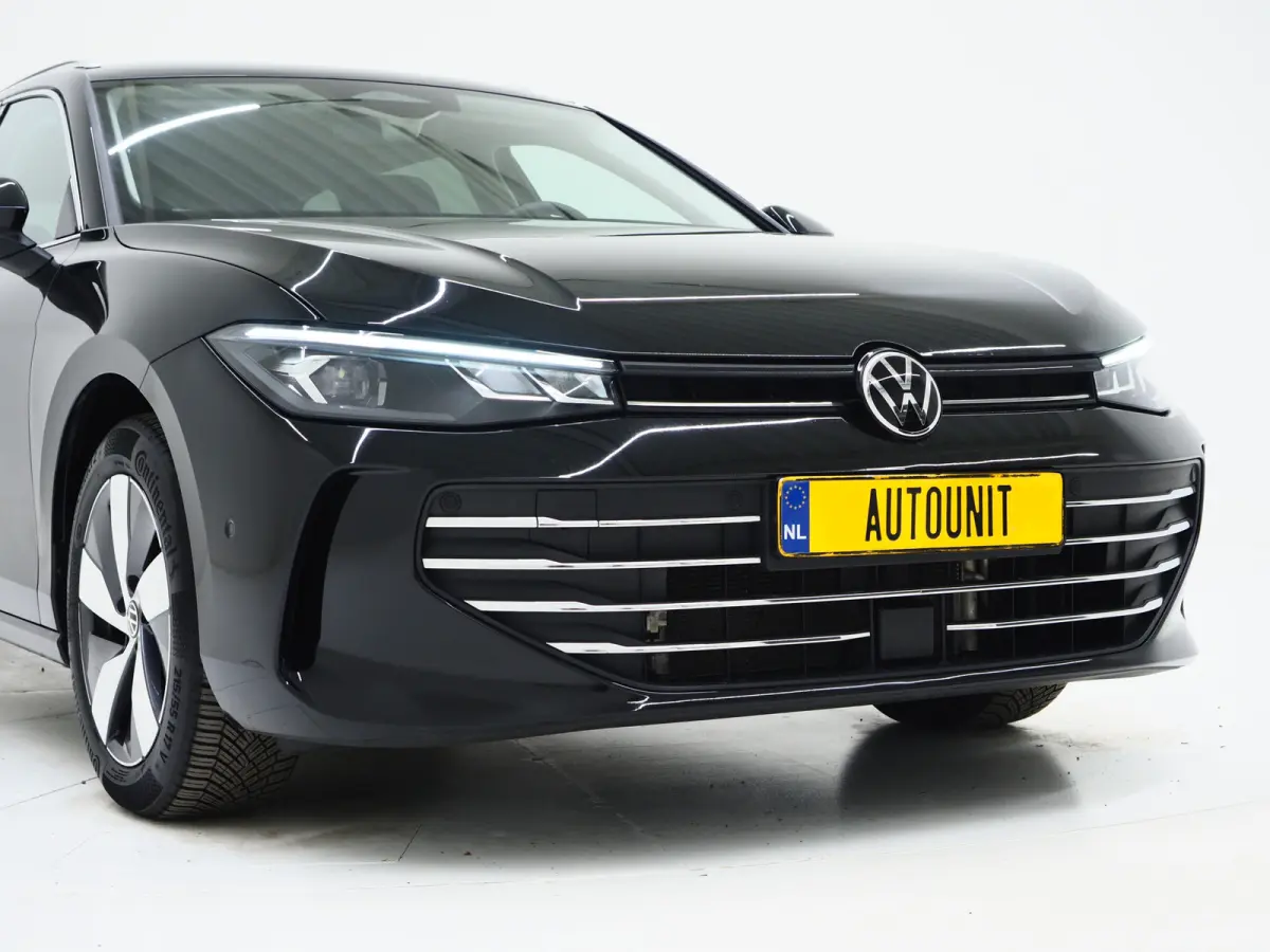 1.5 eHybrid Business | Leder/Alcantara | Massage | Trekhaak | HUD | Camera | Memory | Sfeerlicht | Carplay