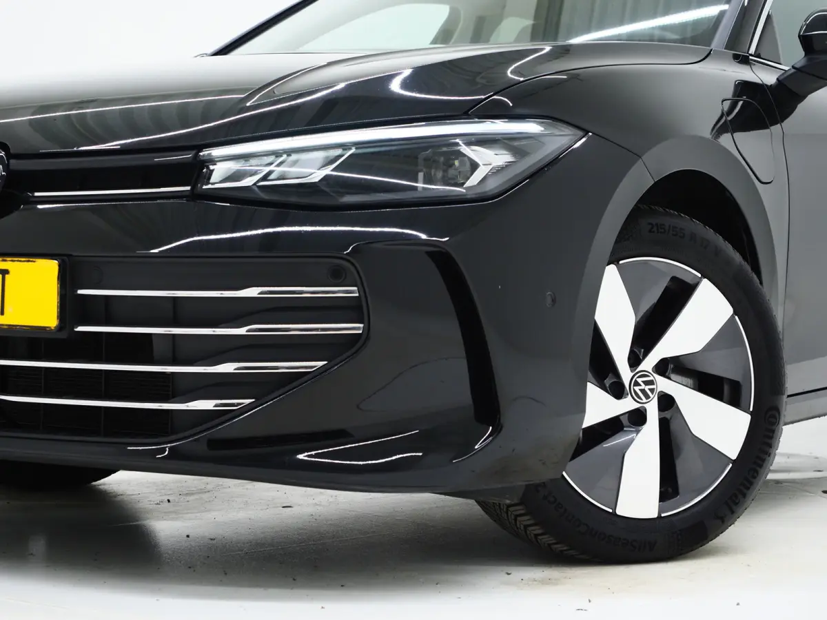 1.5 eHybrid Business | Leder/Alcantara | Massage | Trekhaak | HUD | Camera | Memory | Sfeerlicht | Carplay