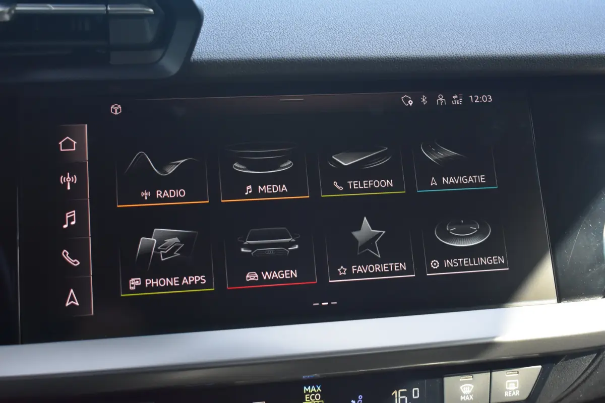 40 TFSI e 204pk S-Tronic Edition | Cruise Control | Verwarmbare voorstoelen voor | MMI Navigatie | 17'' lichtmetalen velgen