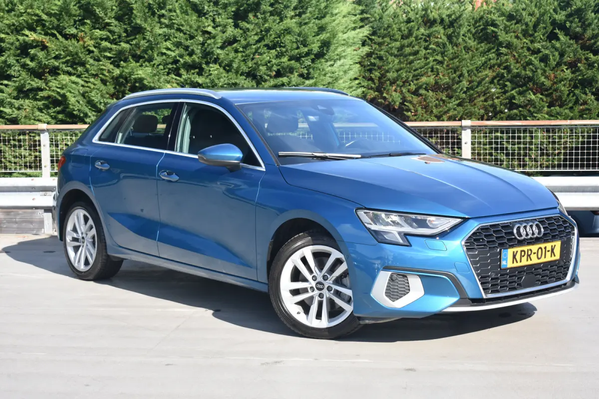 40 TFSI e 204pk S-Tronic Edition | Cruise Control | Verwarmbare voorstoelen voor | MMI Navigatie | 17'' lichtmetalen velgen