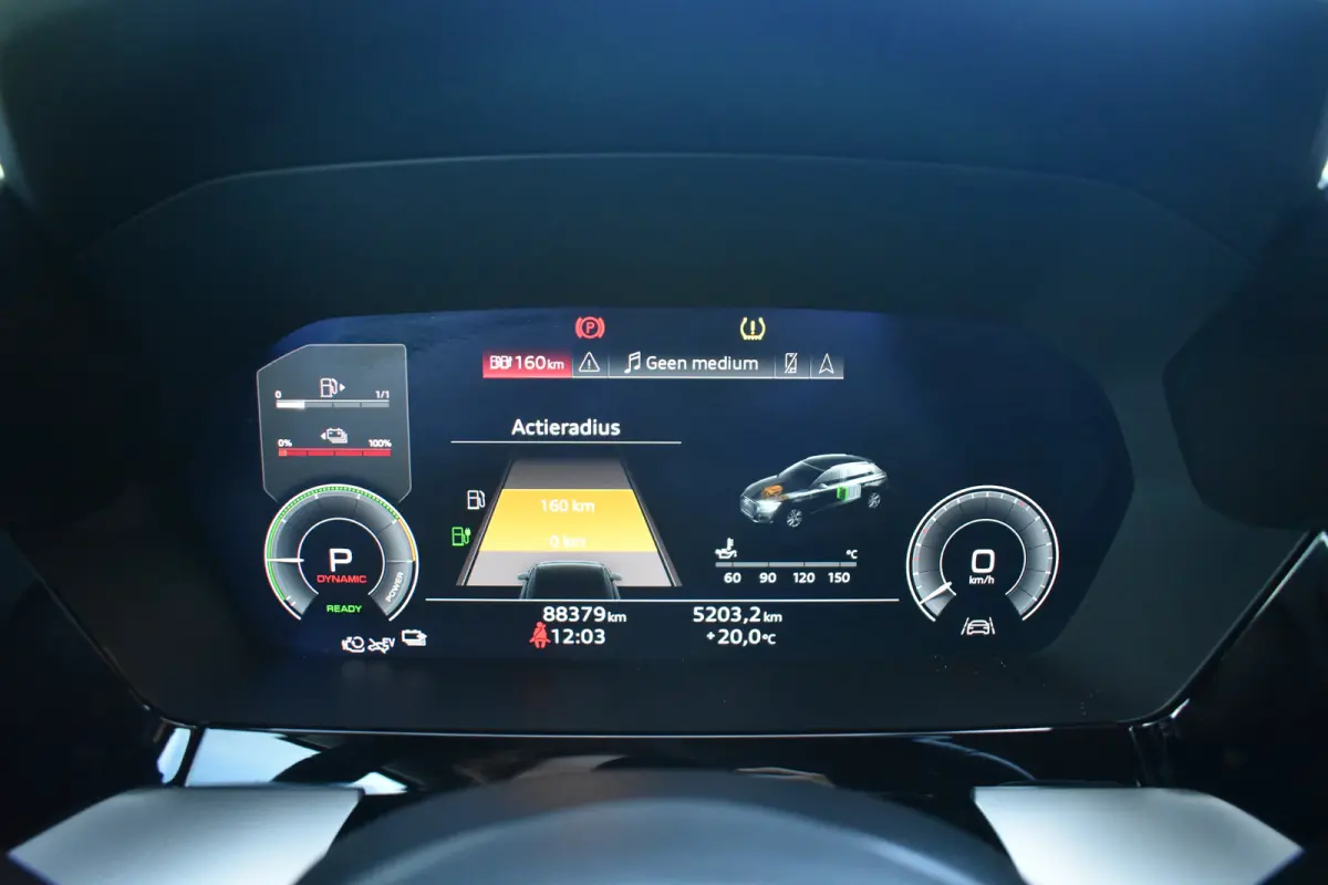 40 TFSI e 204pk S-Tronic Edition | Cruise Control | Verwarmbare voorstoelen voor | MMI Navigatie | 17'' lichtmetalen velgen