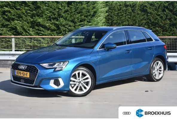 40 TFSI e 204pk S-Tronic Edition | Cruise Control | Verwarmbare voorstoelen voor | MMI Navigatie | 17'' lichtmetalen velgen