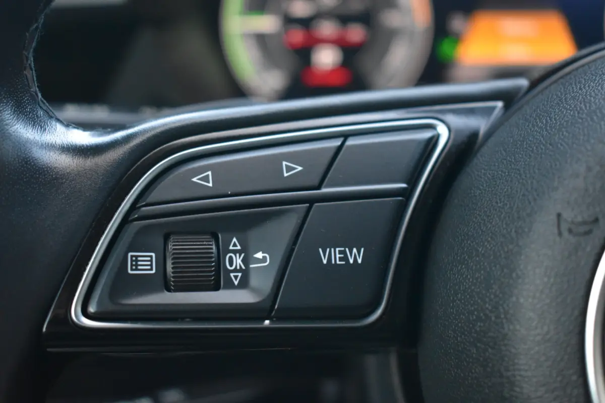 40 TFSI e 204pk S-Tronic Edition | Cruise Control | Verwarmbare voorstoelen voor | MMI Navigatie | 17'' lichtmetalen velgen