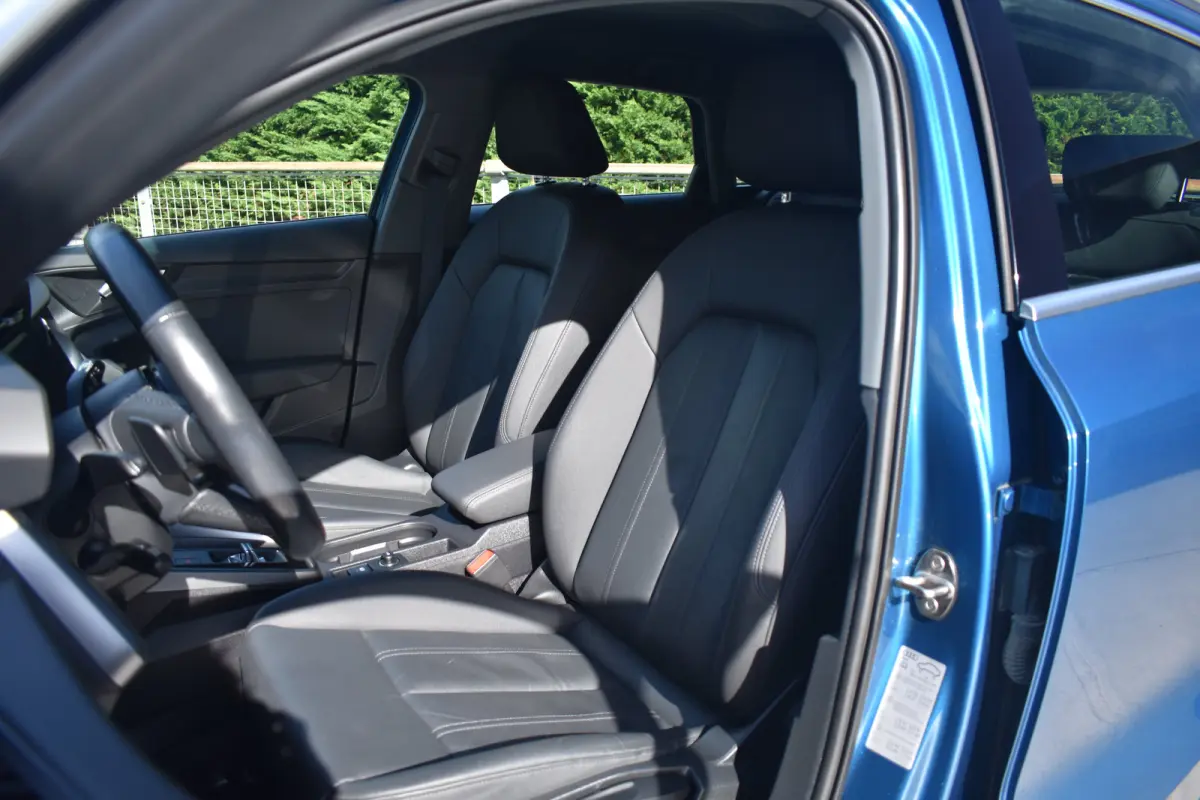 40 TFSI e 204pk S-Tronic Edition | Cruise Control | Verwarmbare voorstoelen voor | MMI Navigatie | 17'' lichtmetalen velgen