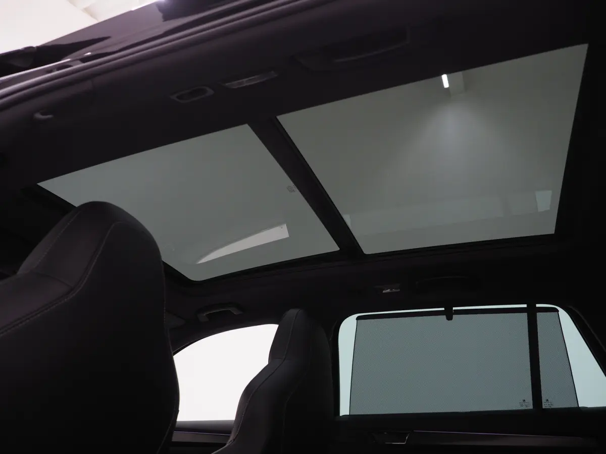 1.4 TSI iV Sportline | Leder/Alcantara | Trekhaak | Carbon | Canton | Memory | Sfeerlicht | Keyless