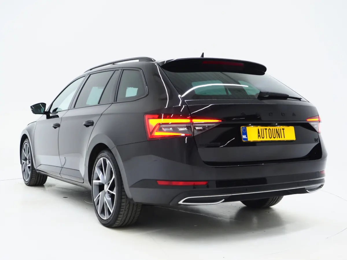 1.4 TSI iV Sportline | Leder/Alcantara | Trekhaak | Carbon | Canton | Memory | Sfeerlicht | Keyless