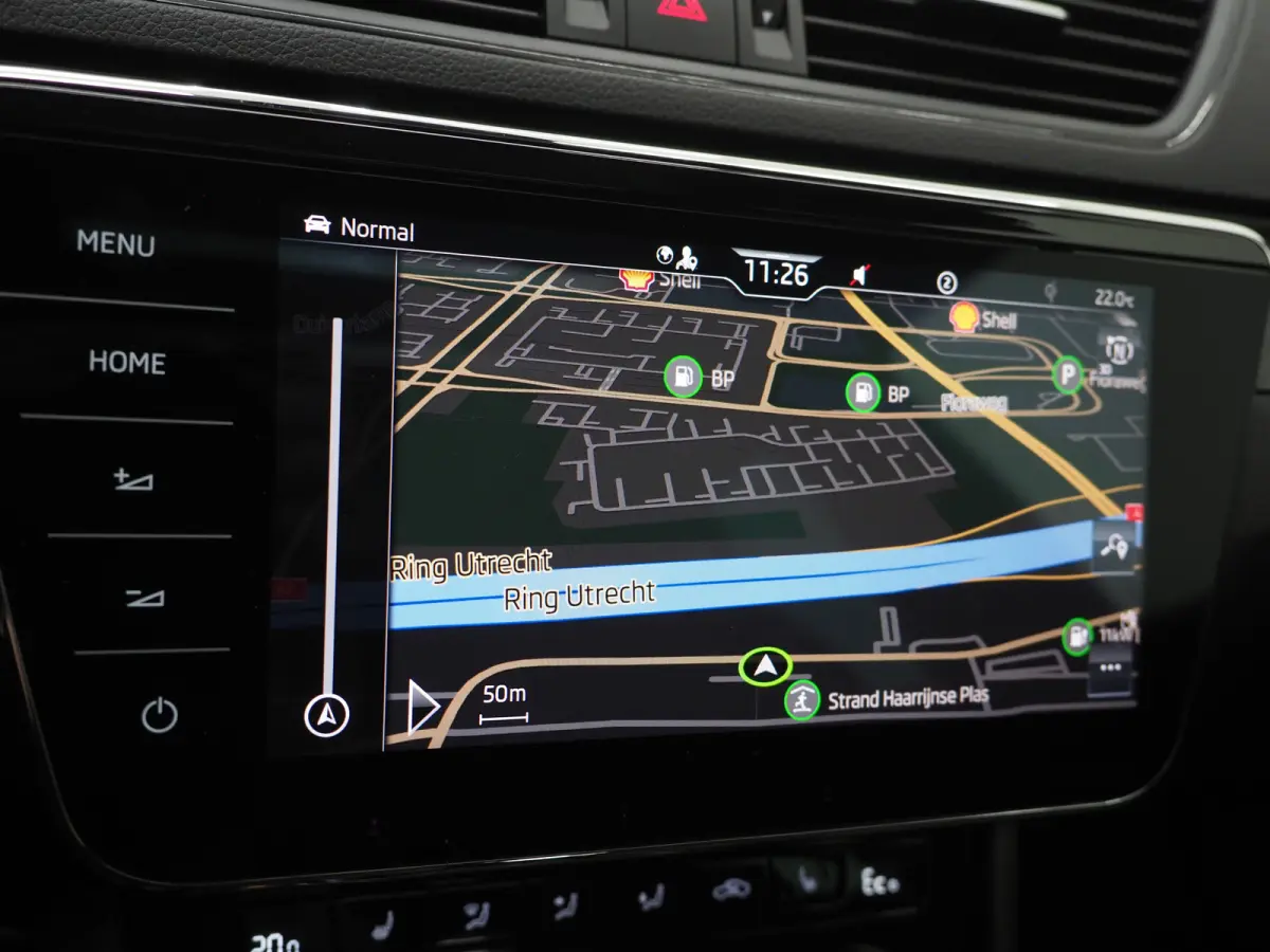 1.4 TSI iV Sportline | Leder/Alcantara | Trekhaak | Carbon | Canton | Memory | Sfeerlicht | Keyless