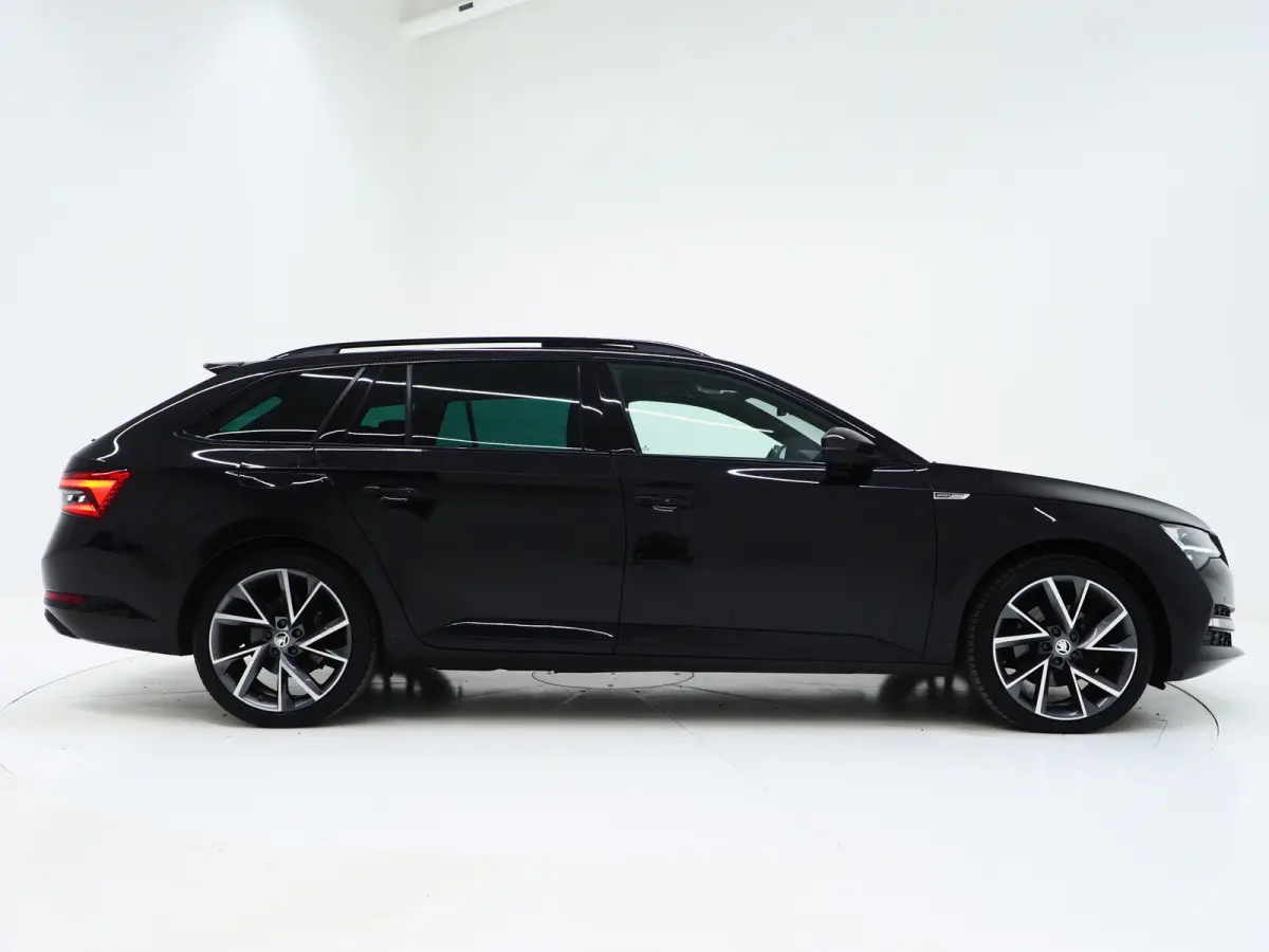 1.4 TSI iV Sportline | Leder/Alcantara | Trekhaak | Carbon | Canton | Memory | Sfeerlicht | Keyless