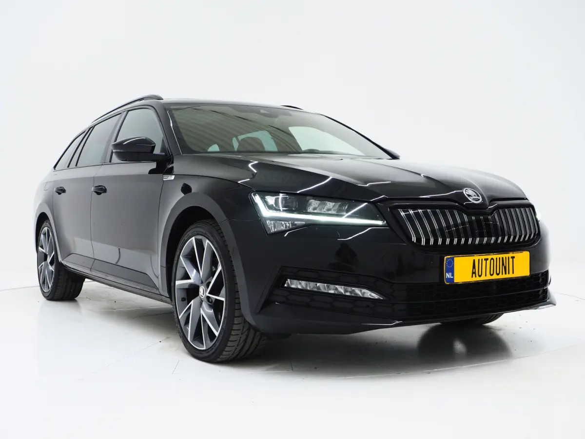 1.4 TSI iV Sportline | Leder/Alcantara | Trekhaak | Carbon | Canton | Memory | Sfeerlicht | Keyless
