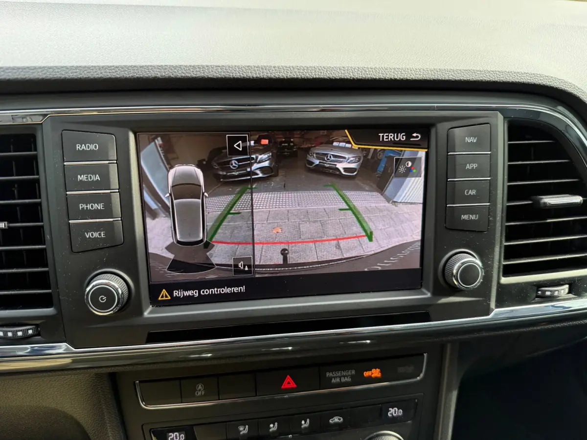 1.4 EcoTSI Style AUT ECC/PDC/CAMERA/NAVI/CARPLAY