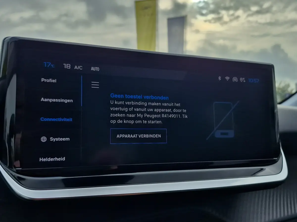Hybrid 100 e-DCS6 Allure Automaat | Adaptive CC | Parkeersensoren | Full map Navigatie | LED | Carplay/android auto |