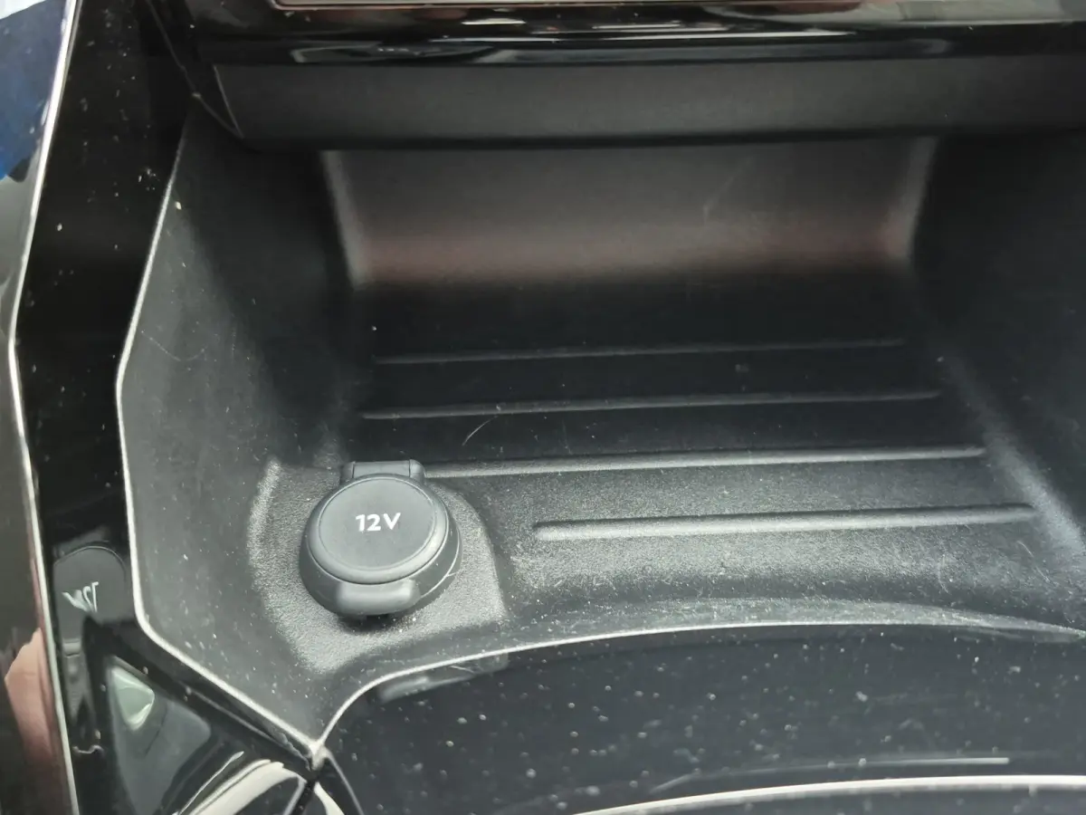 Hybrid 100 e-DCS6 Allure Automaat | Adaptive CC | Parkeersensoren | Full map Navigatie | LED | Carplay/android auto |