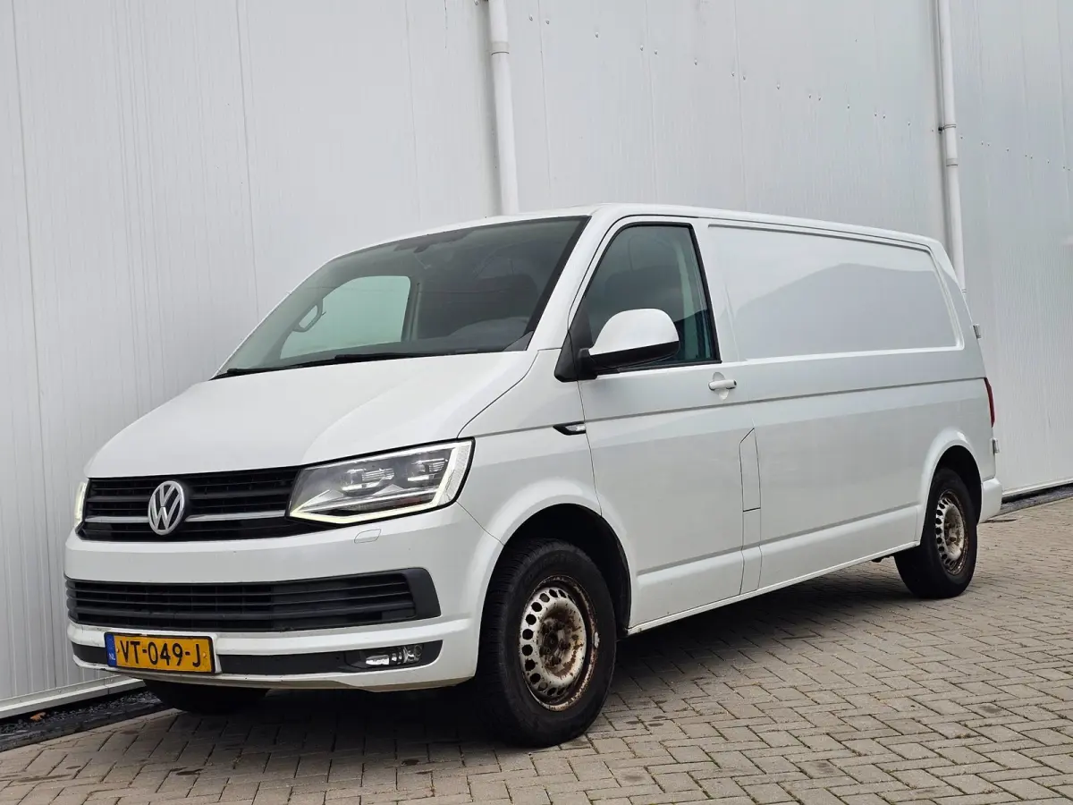 2.0 TDI 140PK L2H1 DSG Aut bj 2016 LED|Climate|Cruise metallic wit