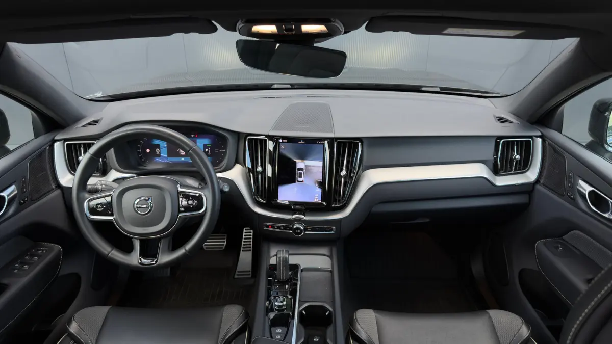 340pk 2.0 T6 Plug-in hybrid AWD R-design | Longe Range | SOH: 95,59% | Trekhaak | 360 Camera | Panoramadak | Adaptive Cruise | 21" |