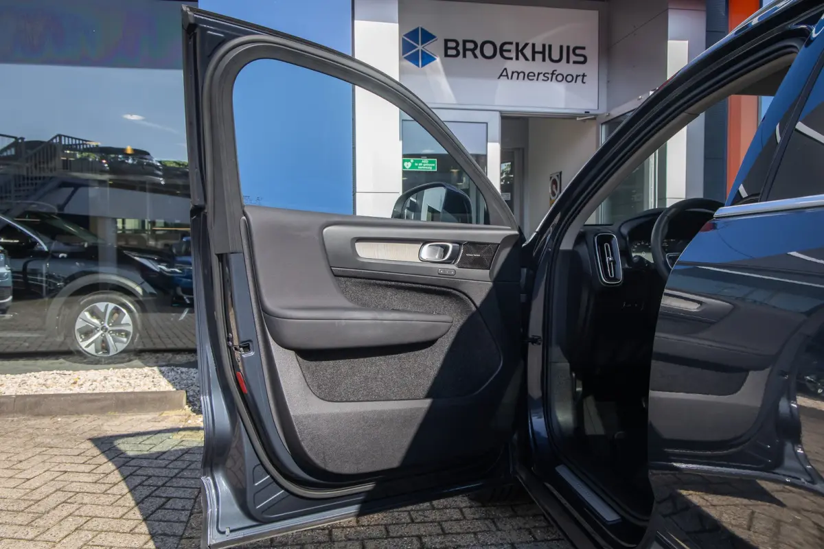1.5 T4 Inscription | Harman/Kardon | Elektrisch glazen panorama-dak | Elektrisch bedienbare achterklep | Lederen bekleding | | Apple Carplay/Android Auto|telefoonintegratie premium | Audio i