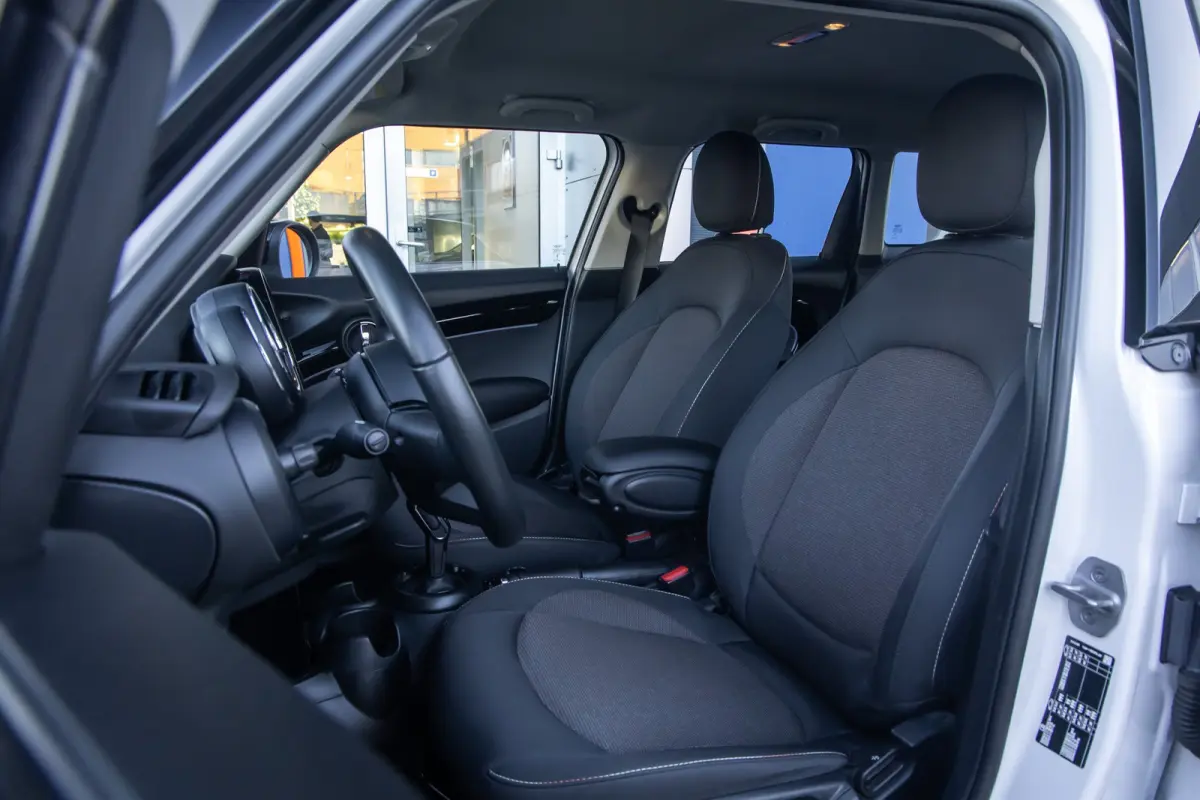 1.5 Cooper Camden Edition | Cruise control | Clima | Apple Carplay/Android Auto | Parkeersensoren | Zwart dak | Apple Carplay/Android Auto|telefoonintegratie premium | Parkeersensor achter