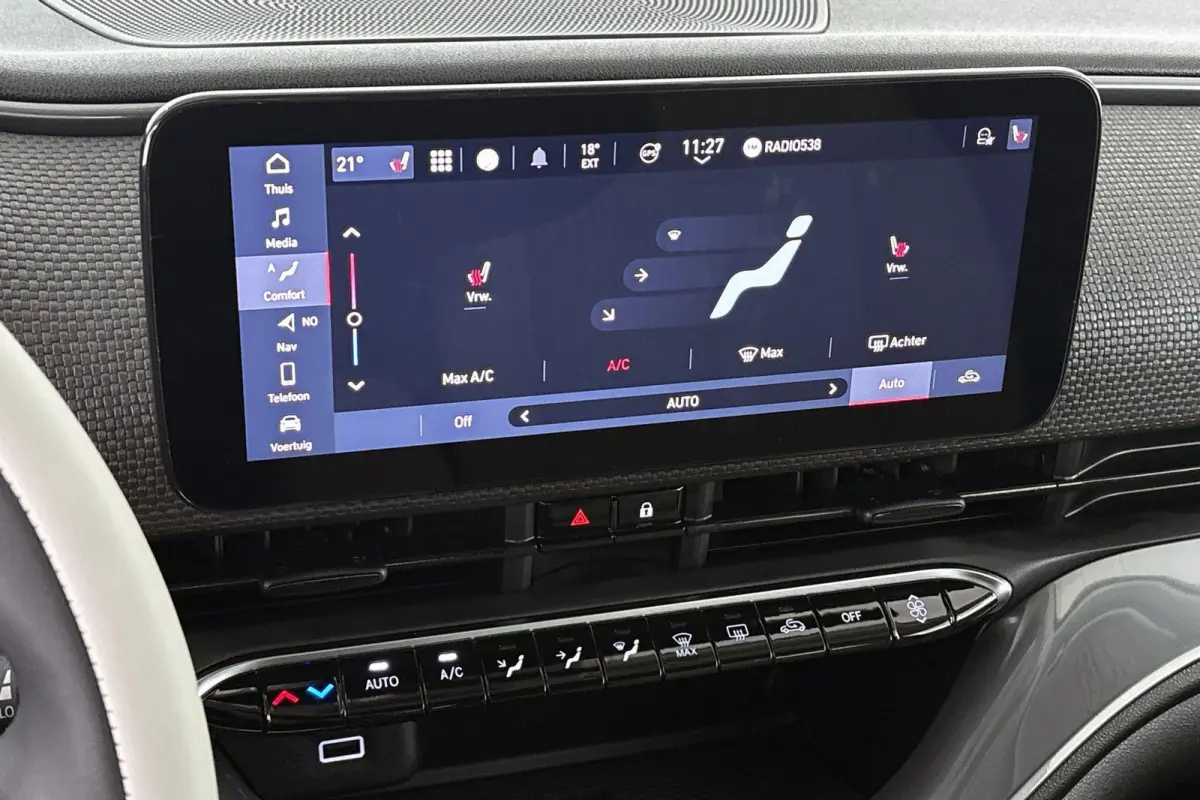 La Prima 42 kWh Cabrio Leder Stoelverwarming JBL Camera 17"