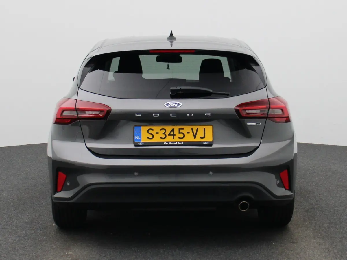 1.0 EcoBoost Hybrid Titanium | Navigatie | Groot scherm | Apple Carplay / Android Auto | Climate Control | Cruise Control | Parkeersensoren | DAB | Bluetooth |