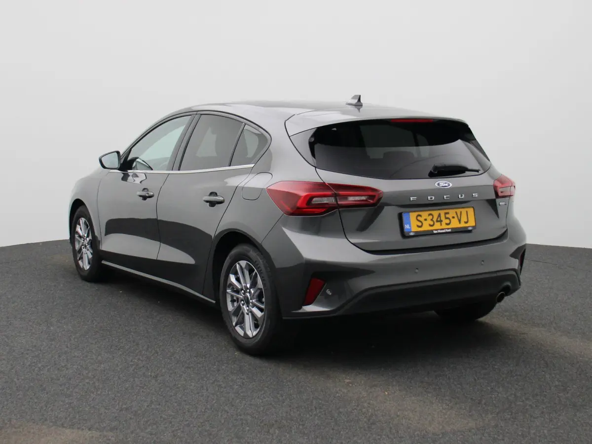1.0 EcoBoost Hybrid Titanium | Navigatie | Groot scherm | Apple Carplay / Android Auto | Climate Control | Cruise Control | Parkeersensoren | DAB | Bluetooth |