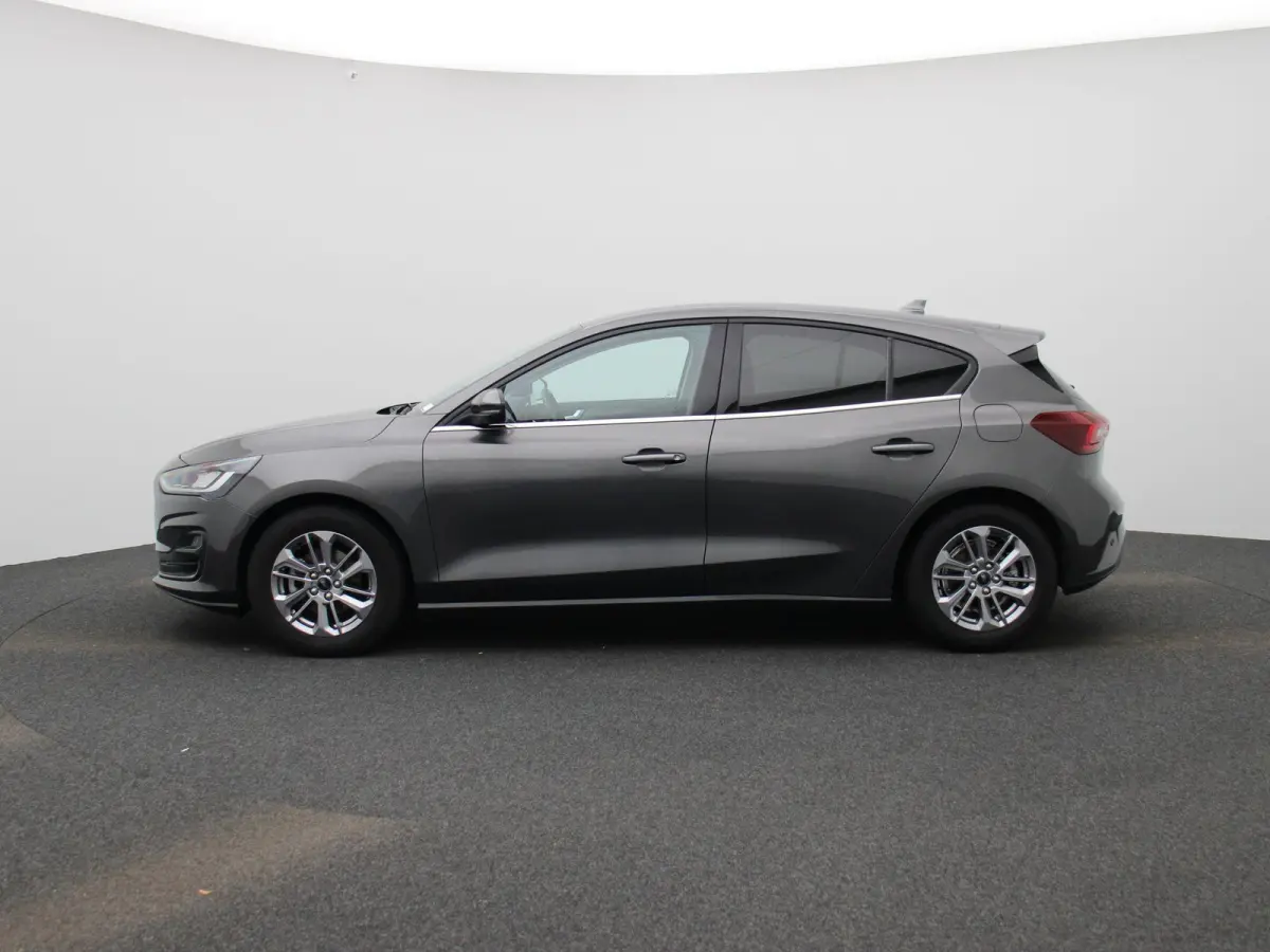 1.0 EcoBoost Hybrid Titanium | Navigatie | Groot scherm | Apple Carplay / Android Auto | Climate Control | Cruise Control | Parkeersensoren | DAB | Bluetooth |