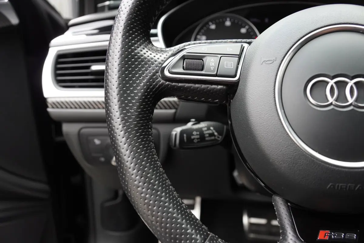 RS6|2014|4.0 TFSI V8|560PK|quattro|Pro Line Plus|Pano|HUD|Bose|Memory|21"|RS-Zetels|Sportdiff|Carbon|360Cam