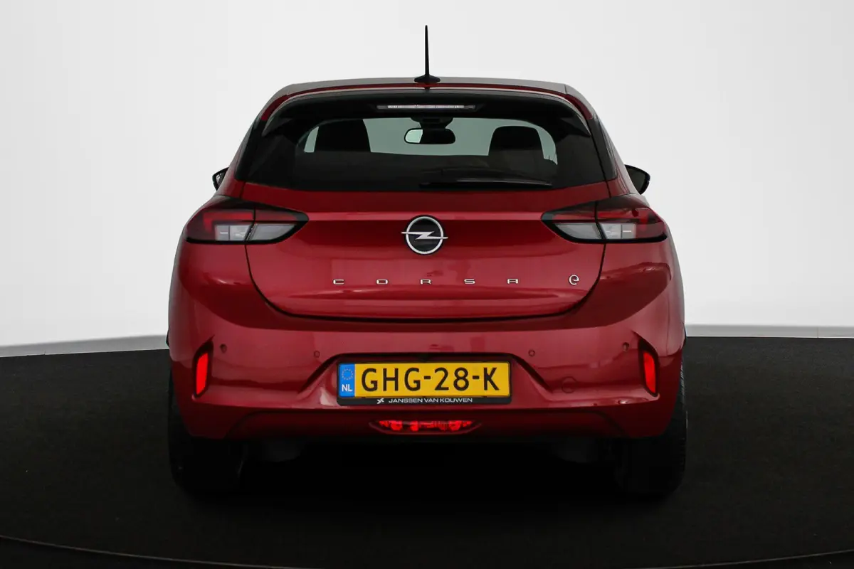 Electric 50 kWh Camera Dodehoek Clima Apple CarPlay