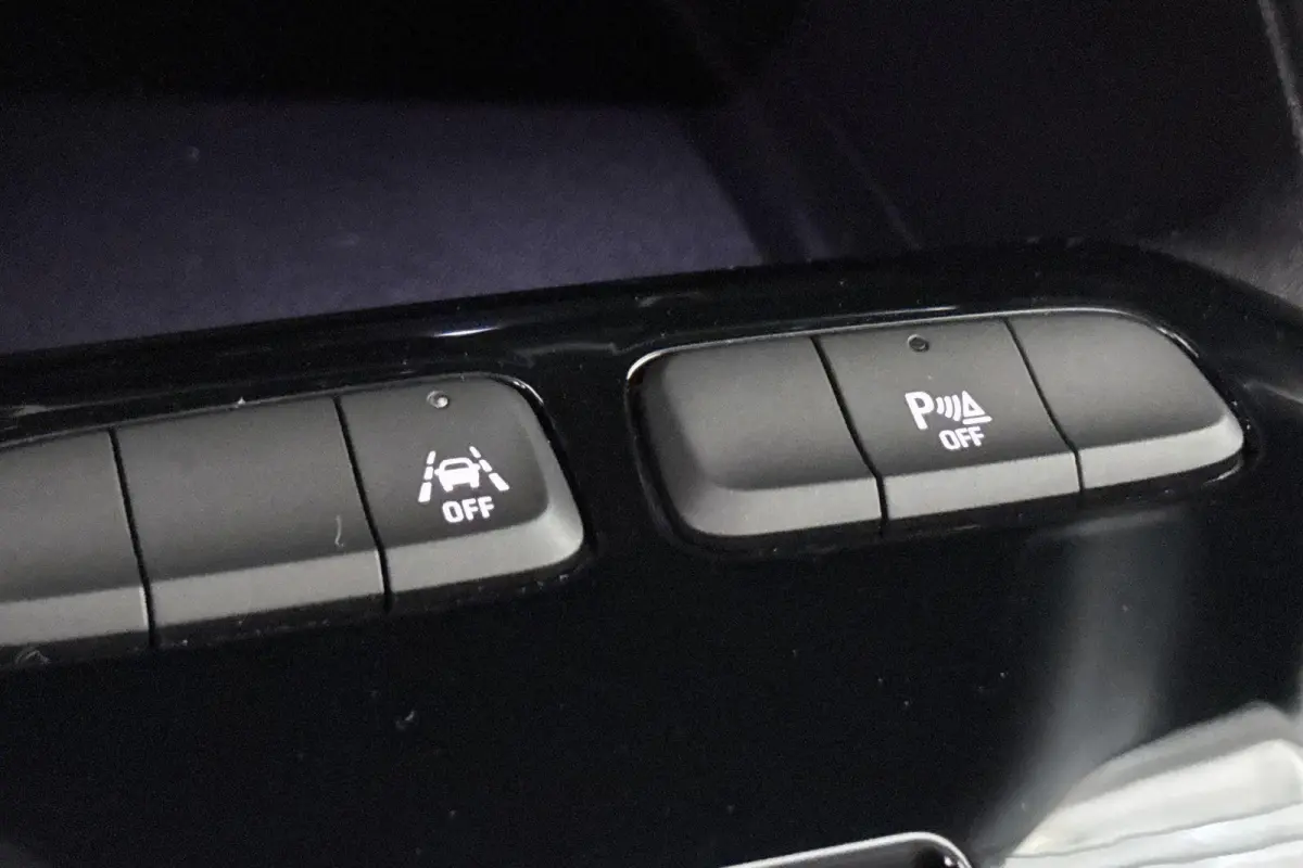 Electric 50 kWh Camera Dodehoek Clima Apple CarPlay