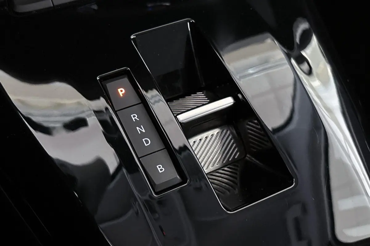 Electric 50 kWh Camera Dodehoek Clima Apple CarPlay