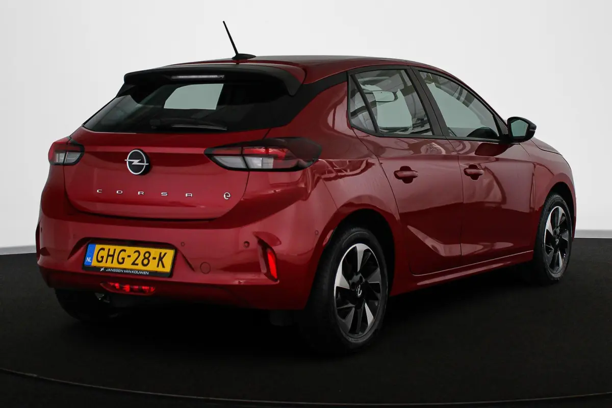 Electric 50 kWh Camera Dodehoek Clima Apple CarPlay