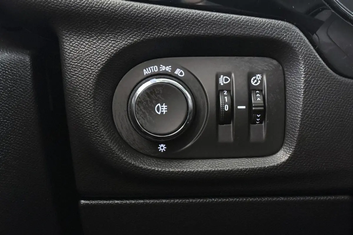 Electric 50 kWh Camera Dodehoek Clima Apple CarPlay