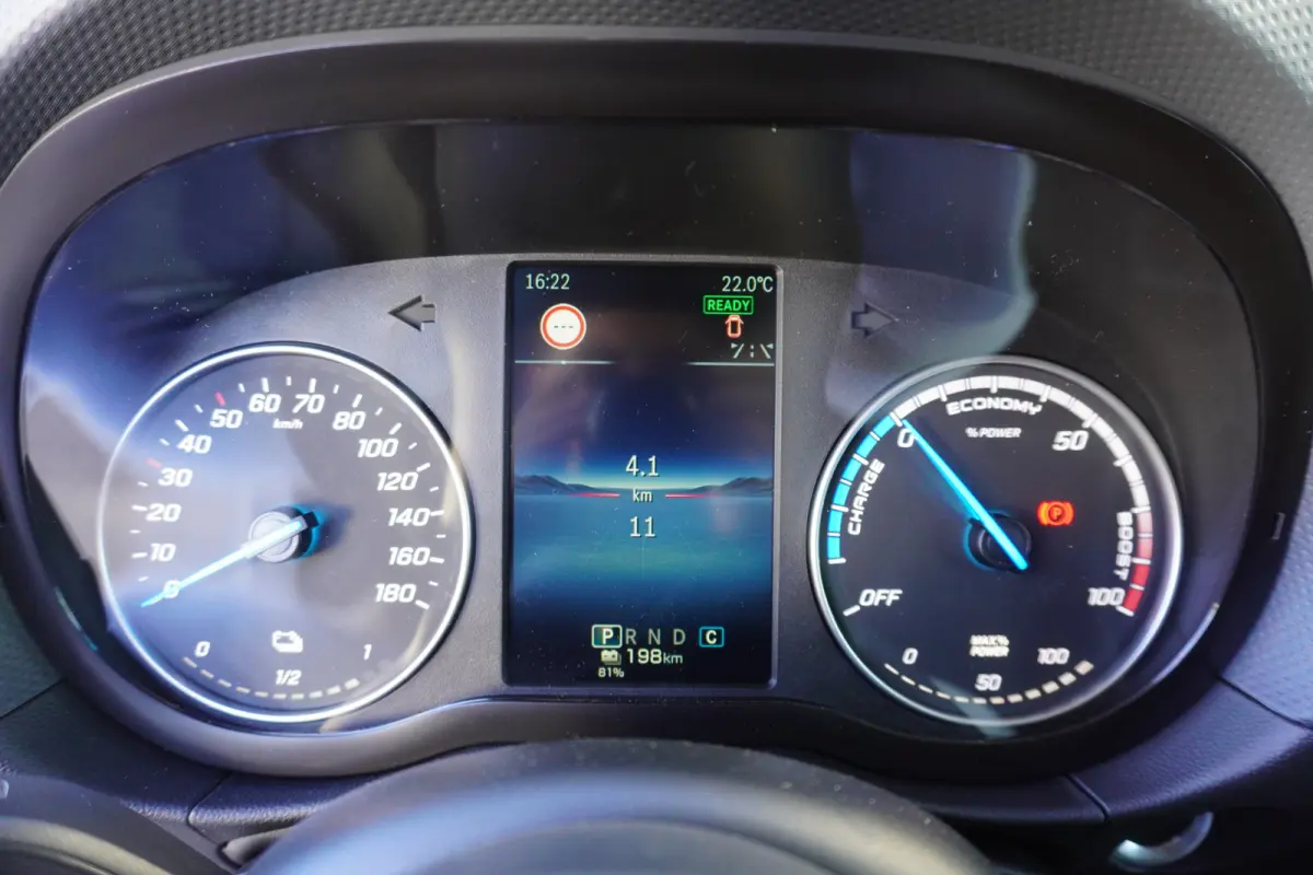 112 Pro L1 51 kWh 300km WLTP Actieradius Apple carplay ACC Cruise control Camera Climate control
