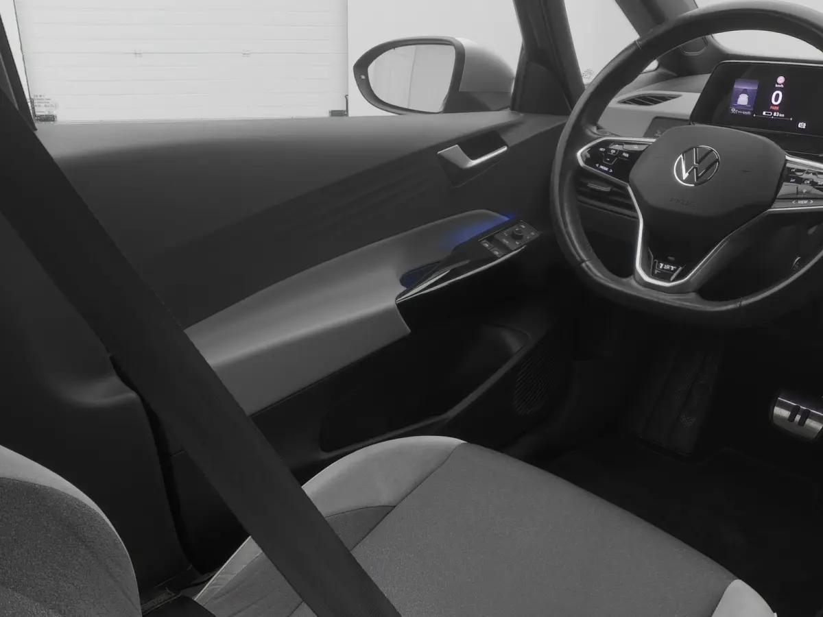 First Plus 58 kWh | CAMERA | ADAPTIVE | STOEL- EN STUURVERW.
