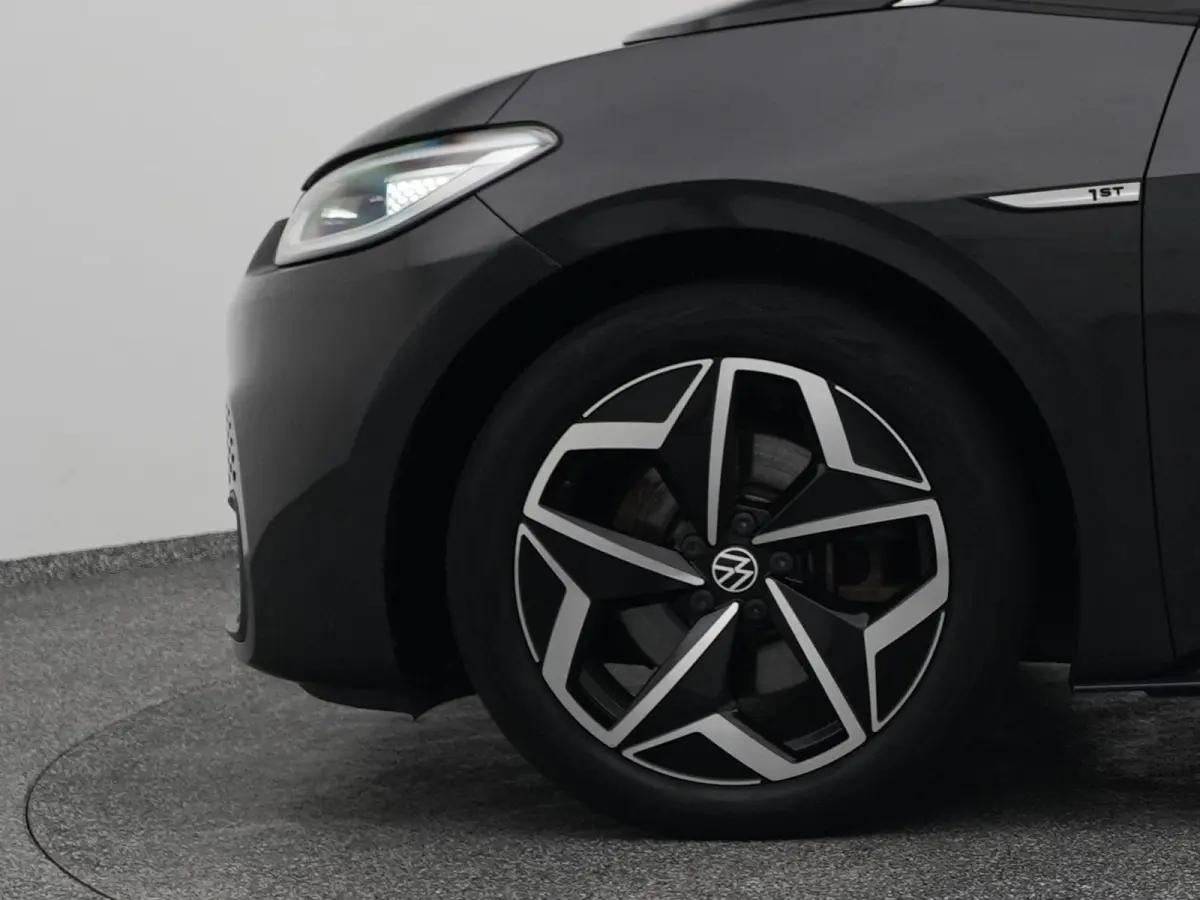 First Plus 58 kWh | CAMERA | ADAPTIVE | STOEL- EN STUURVERW.