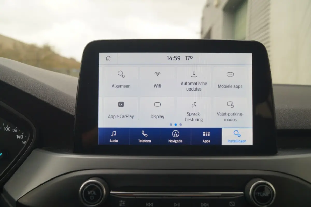 1.0 EcoBoost 124pk Hybrid Connected -NAVI-AIRCO-PDC-