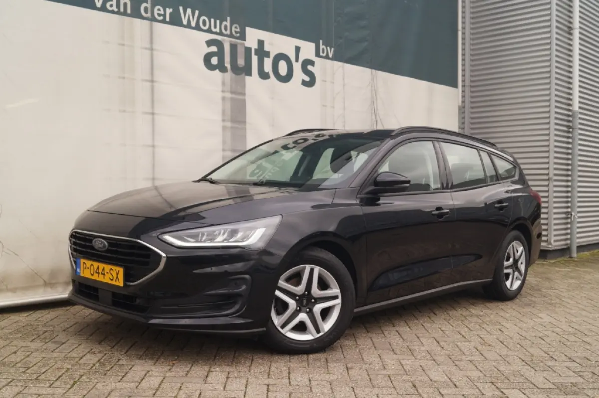 1.0 EcoBoost 124pk Hybrid Connected -NAVI-AIRCO-PDC-