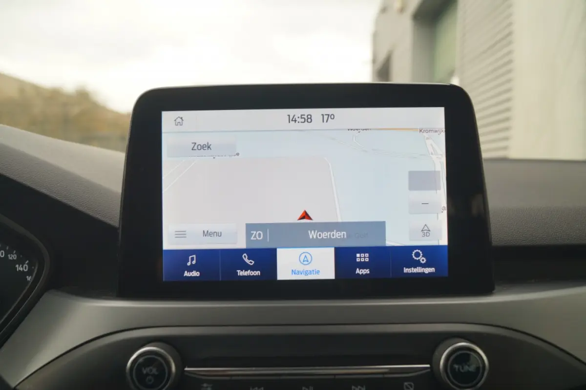 1.0 EcoBoost 124pk Hybrid Connected -NAVI-AIRCO-PDC-
