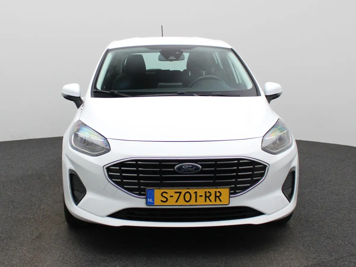 1.0 EcoBoost Hybrid Titanium | Parkeer sensoren | Cruise Control | Bluetooth | Climate control | Apple carplay / Android auto | LED