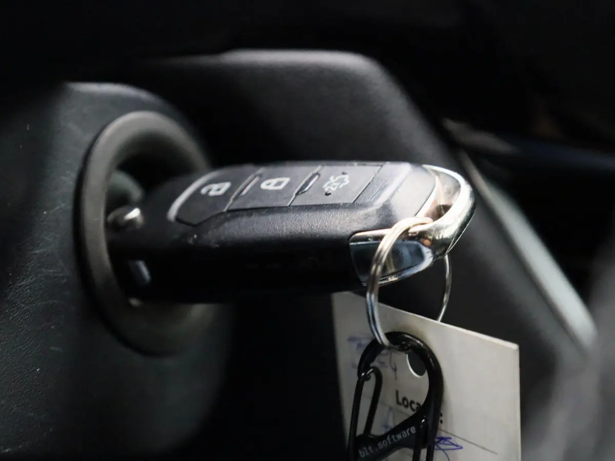 1.0 EcoBoost Hybrid Titanium | Parkeer sensoren | Cruise Control | Bluetooth | Climate control | Apple carplay / Android auto | LED