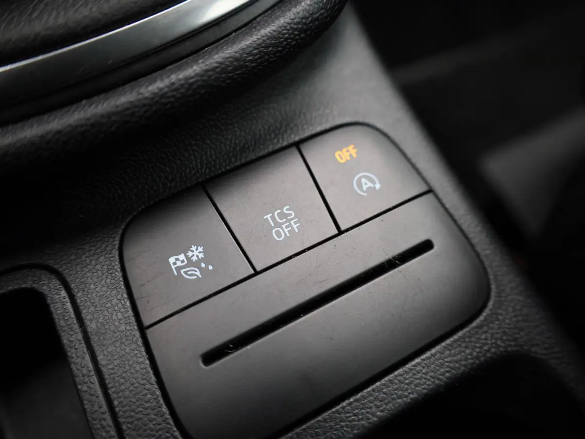 1.0 EcoBoost Hybrid Titanium | Parkeer sensoren | Cruise Control | Bluetooth | Climate control | Apple carplay / Android auto | LED