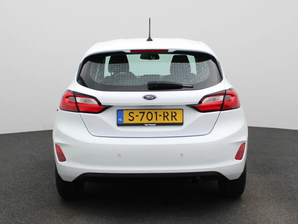 1.0 EcoBoost Hybrid Titanium | Parkeer sensoren | Cruise Control | Bluetooth | Climate control | Apple carplay / Android auto | LED