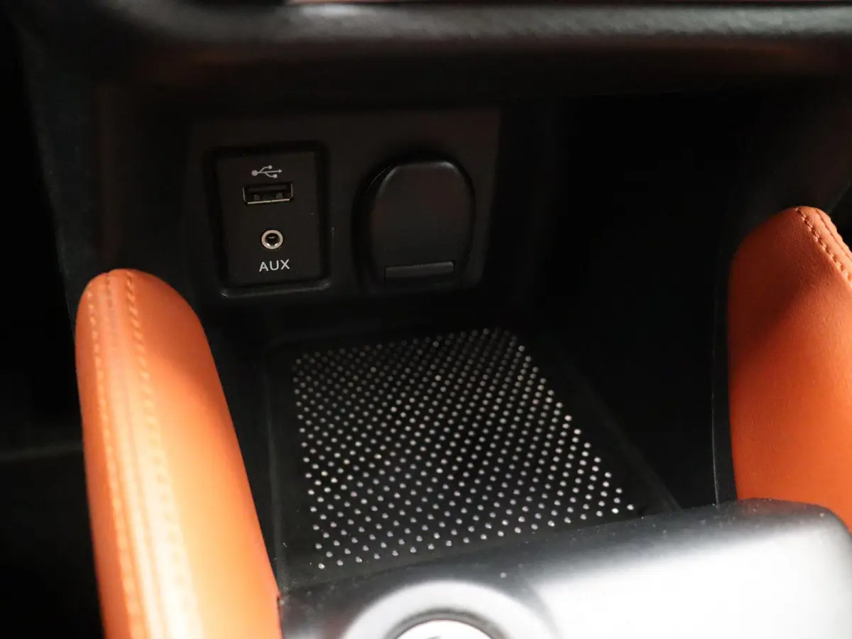 0.9 IG-T Tekna | Bose Geluidsinstallatie | Achteruitrijcamera | Climate control | Stoel verwarming |
