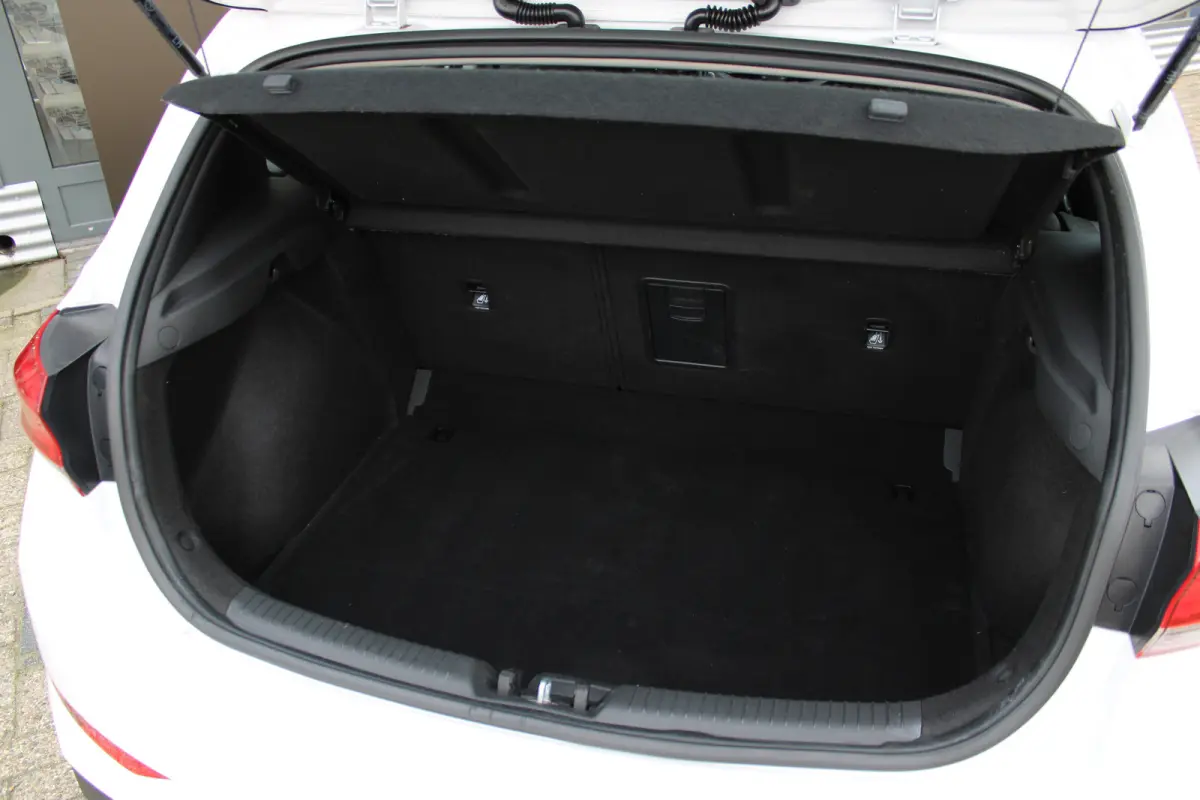 1.0 T-GDi MHEV Comfort Smart