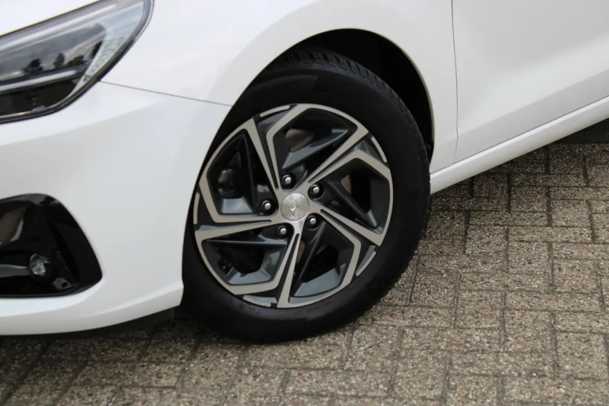 1.0 T-GDi MHEV Comfort Smart