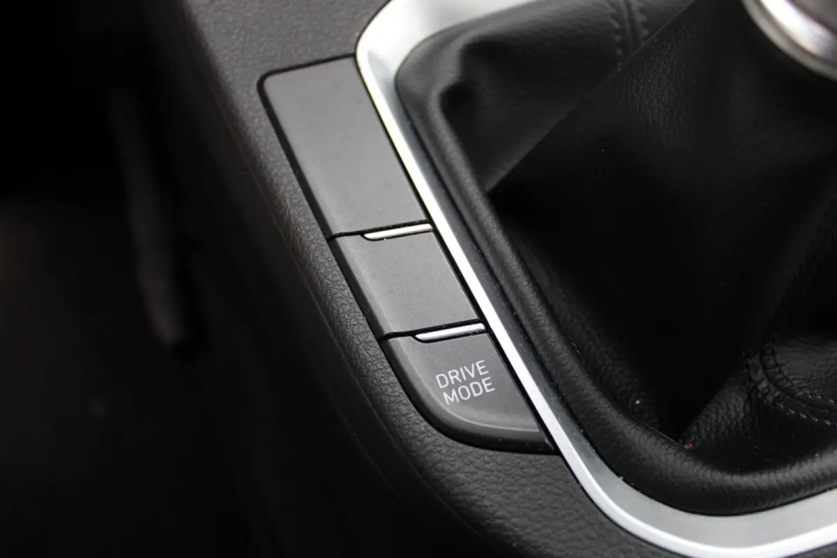 1.0 T-GDi MHEV Comfort Smart