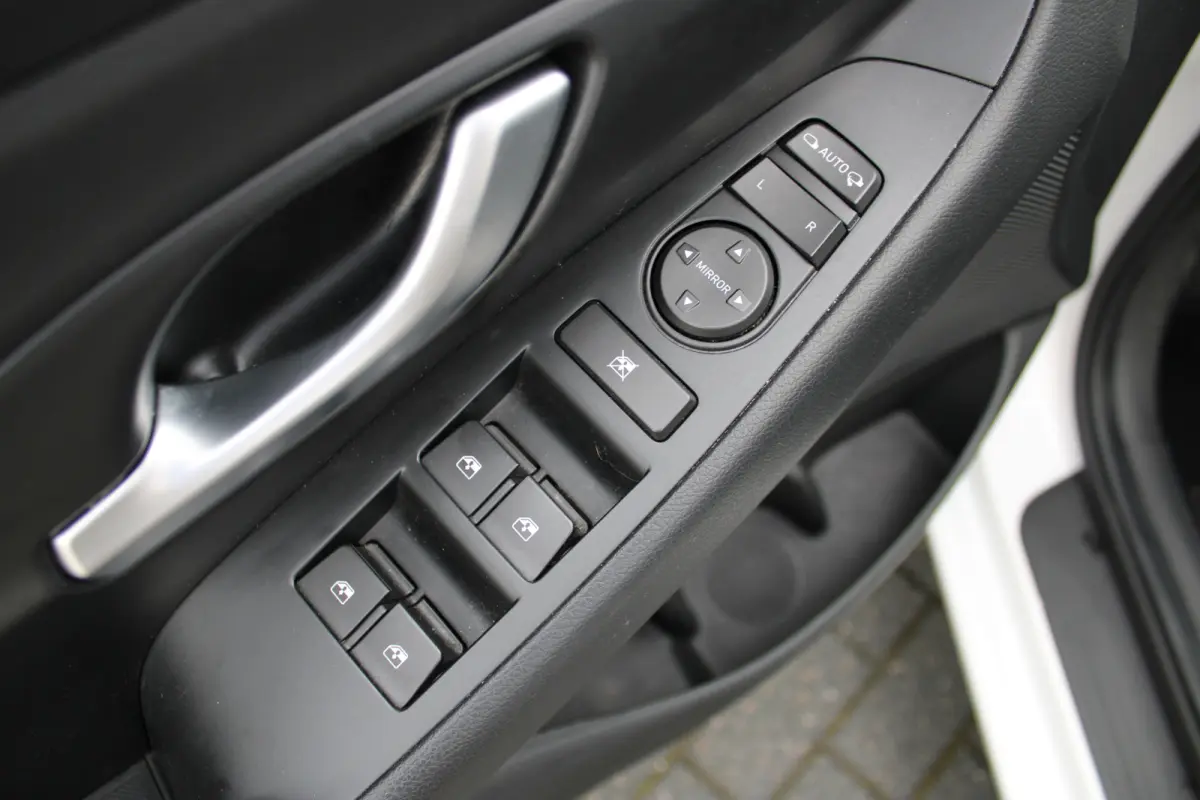 1.0 T-GDi MHEV Comfort Smart