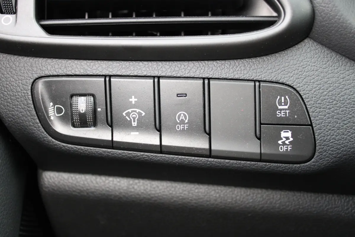 1.0 T-GDi MHEV Comfort Smart